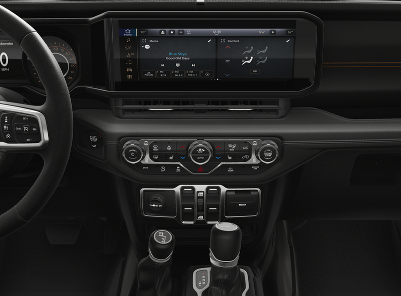 2025 Jeep Gladiator Sport photo 3