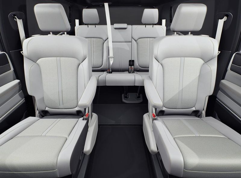 2027 Jeep Grand Wagoneer Summit Obsidian 4x4