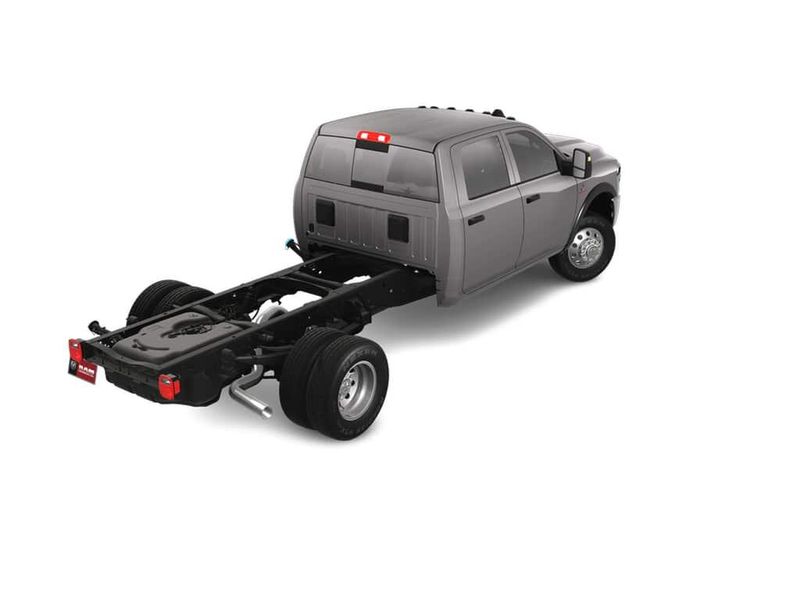 2025 RAM 3500 Tradesman Crew Cab Chassis 4x4 60