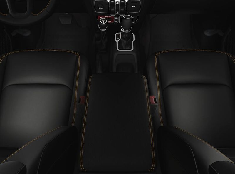 2025 Jeep Wrangler 4-DOOR RUBICON 392Image 4