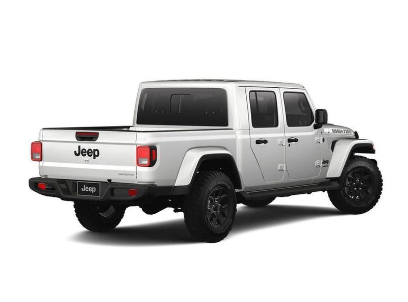 2025 Jeep Gladiator Sport photo 2