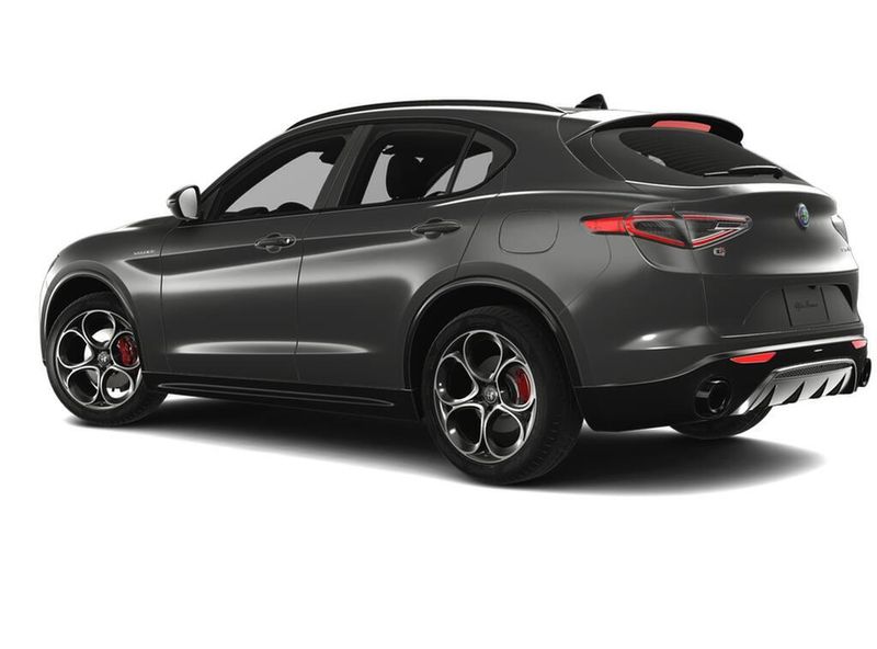 New 2025 Alfa Romeo Stelvio AwdImage 2