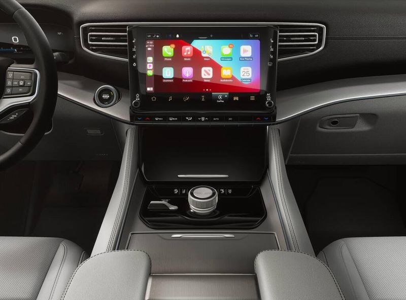 2026 Jeep Grand Wagoneer L 4x4Image 5