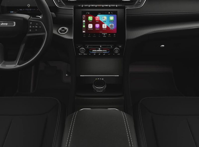 2025 Jeep Grand Cherokee L Altitude X 4x4Image 5