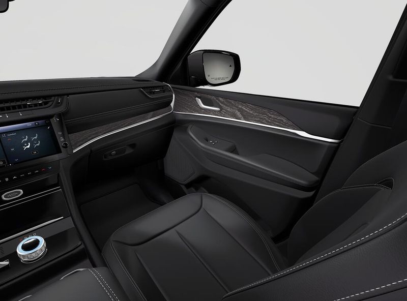 New 2027 Jeep Grand Cherokee Limited 4x4Image 7
