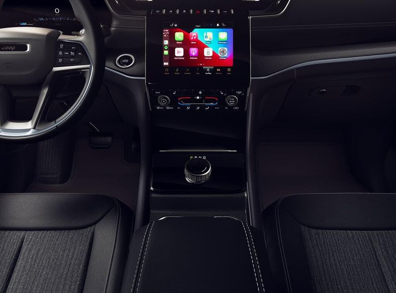 New 2026 Jeep Grand Cherokee Laredo X 4x4Image 5