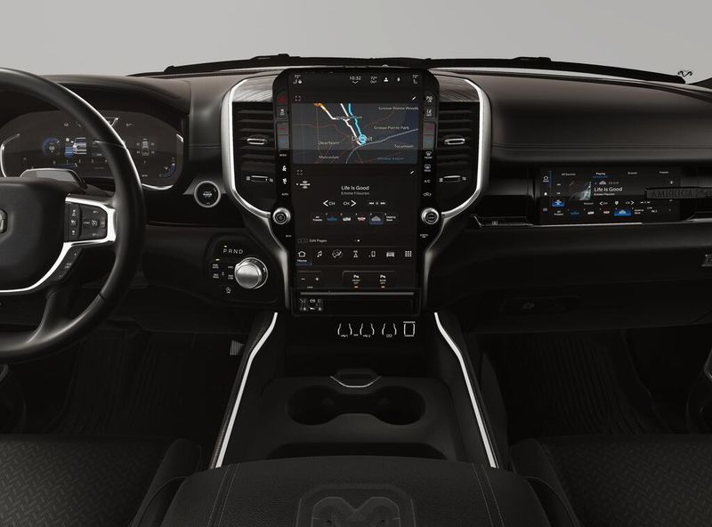 New 2026 RAM 1500 Laramie Crew Cab 4x4 5'7' Box