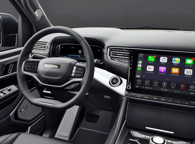 2027 Jeep Grand Wagoneer Long Wheelbase 4x4Image 9