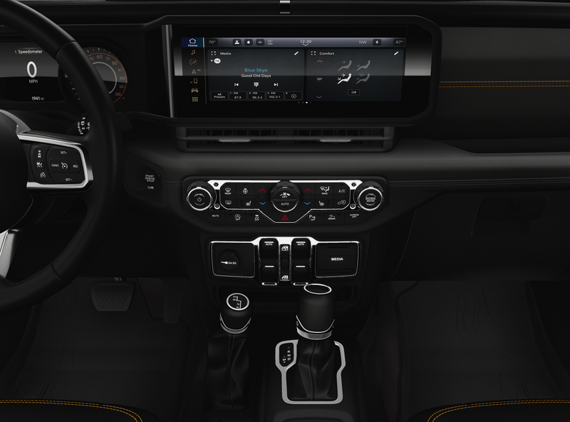 2025 Jeep Wrangler 4-door SaharaImage 5