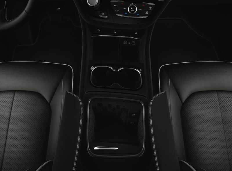 2025 Chrysler Pacifica LimitedImage 4