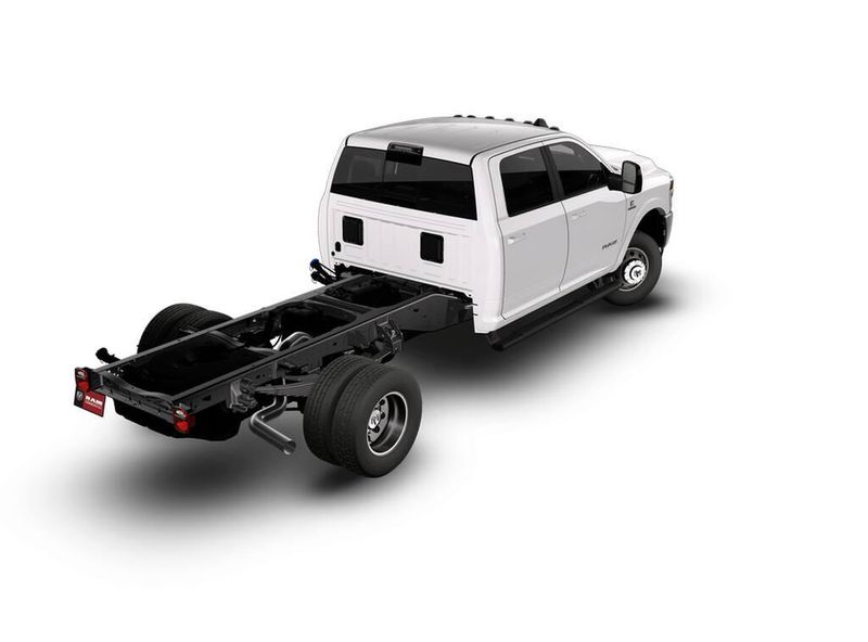 New 2026 RAM 3500 Big Horn Crew Cab Chassis 4x4 60