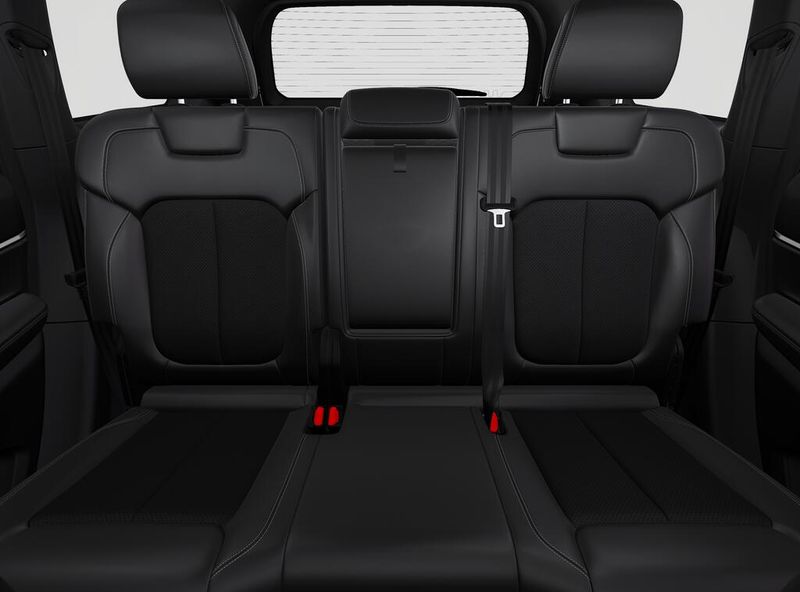 New 2027 Jeep Grand Cherokee Laredo Altitude 4x4Image 3