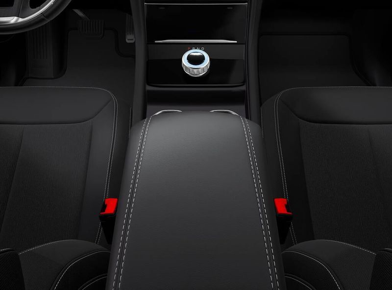 New 2027 Jeep Grand Cherokee Laredo 4x2Image 4