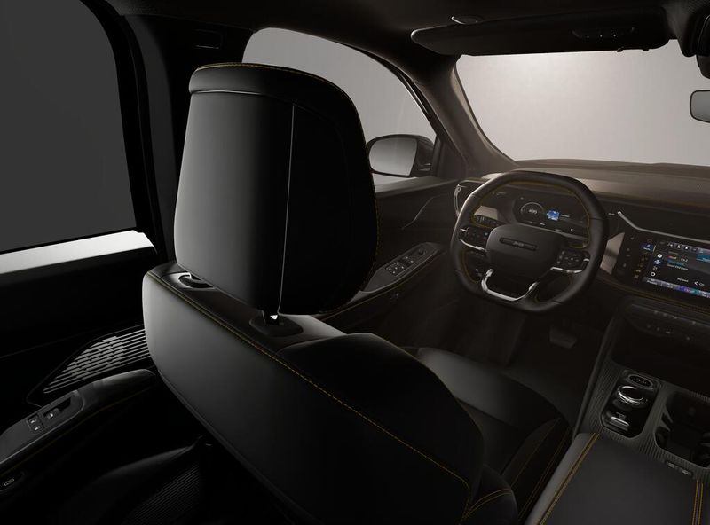 New 2026 Jeep Cherokee 85th Anniversary Edition 4x4Image 8