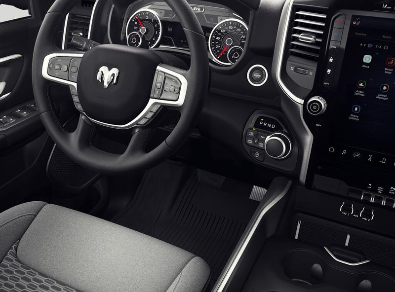 New 2027 RAM 1500 Big Horn Crew Cab 4x4 5