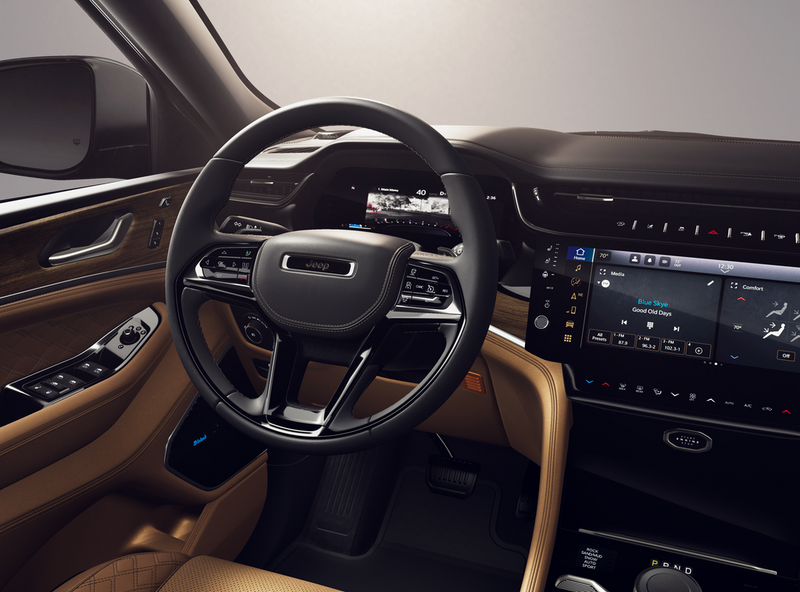 New 2026 Jeep Grand Cherokee Summit 4x4Image 9