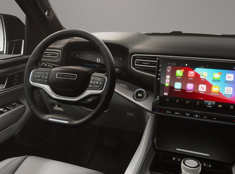 2026 Jeep Grand Wagoneer 4x2