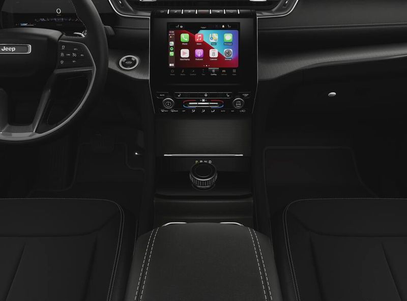 2025 Jeep Grand Cherokee L Altitude X 4x4Image 5