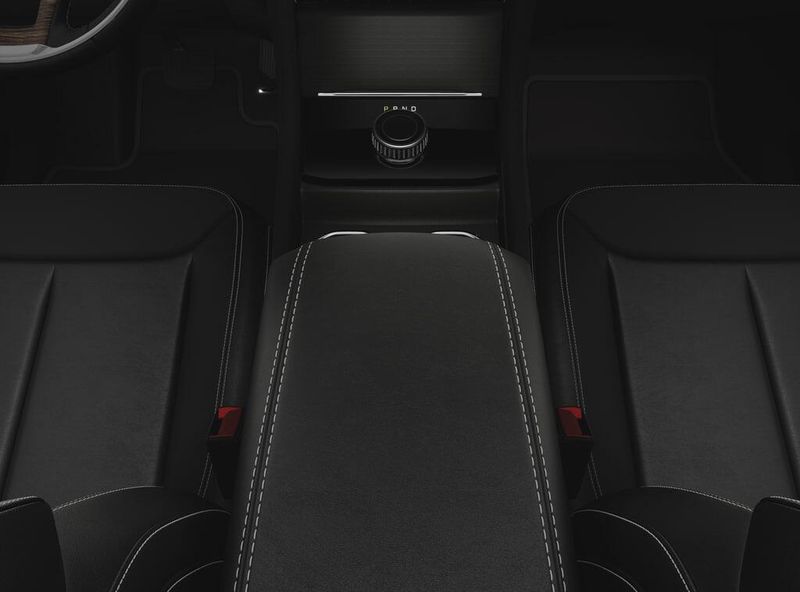 2025 Jeep Grand Cherokee L Limited 4x2Image 4