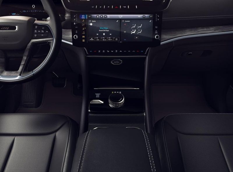 New 2026 Jeep Grand Cherokee Limited Reserve 4x4