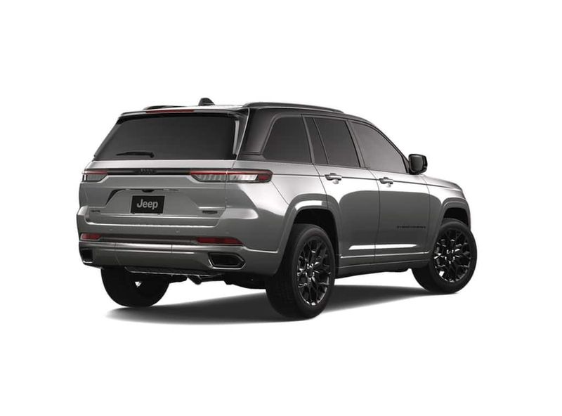 New 2025 Jeep Grand Cherokee Summit Reserve 4x4Image 2