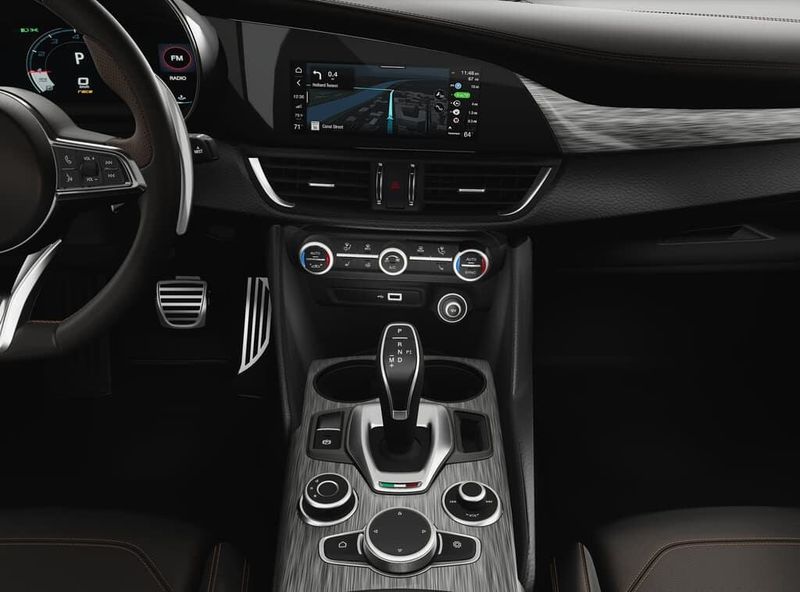 2025 Alfa Romeo Giulia Intensa RwdImage 5