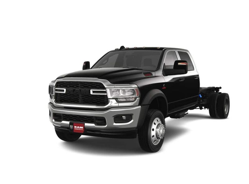 2023 RAM 5500 Tradesman Chassis Crew Cab 4x2 84