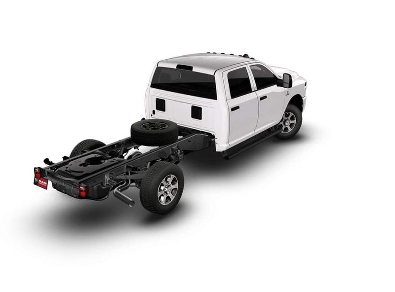 New 2026 RAM 3500 Tradesman Crew Cab Chassis 4x4 60' Ca