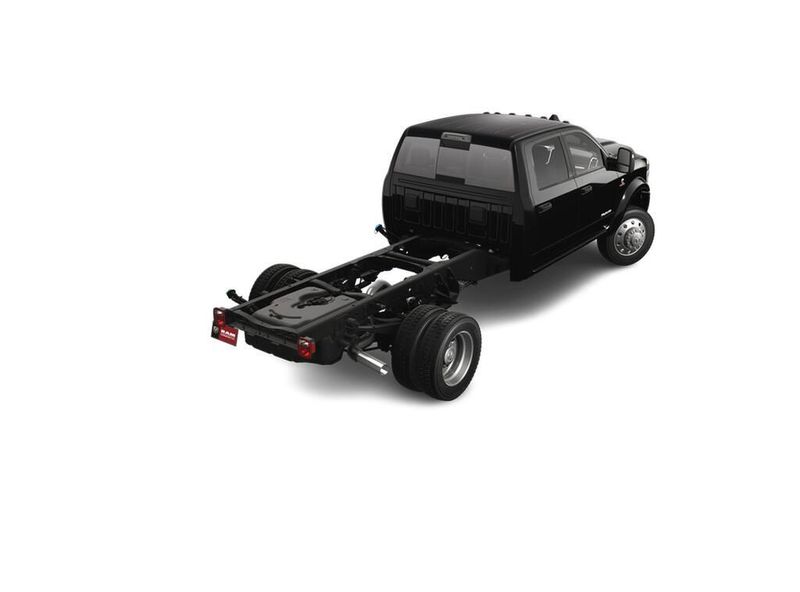 2025 RAM 4500 Big Horn Chassis Crew Cab 4x4 60