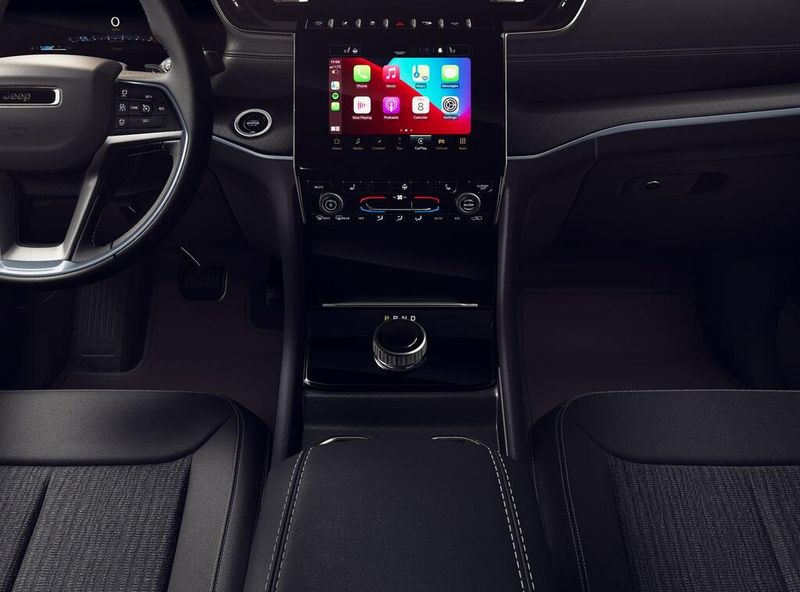 New 2026 Jeep Grand Cherokee L Laredo X 4x2