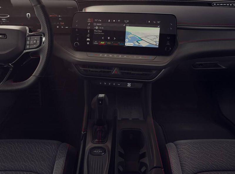 New 2026 Dodge Charger Scat Pack Plus 4-door AwdImage 5