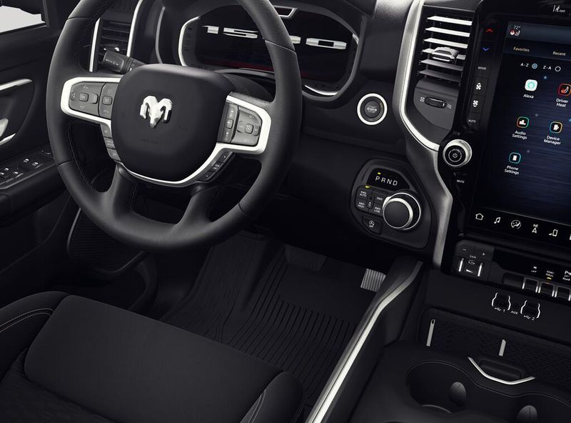 New 2027 RAM 1500 Big Horn Crew Cab 4x4 6