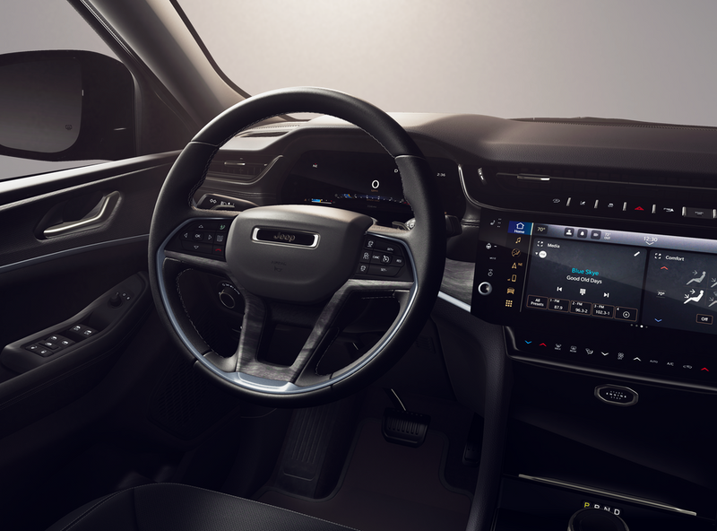 New 2026 Jeep Grand Cherokee L Laredo Altitude 4x4