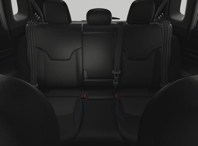 2025 Jeep Compass Latitude 4x4Image 3