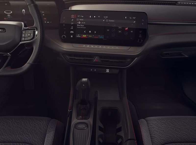 New 2026 Dodge Charger Scat Pack 4-door AwdImage 5