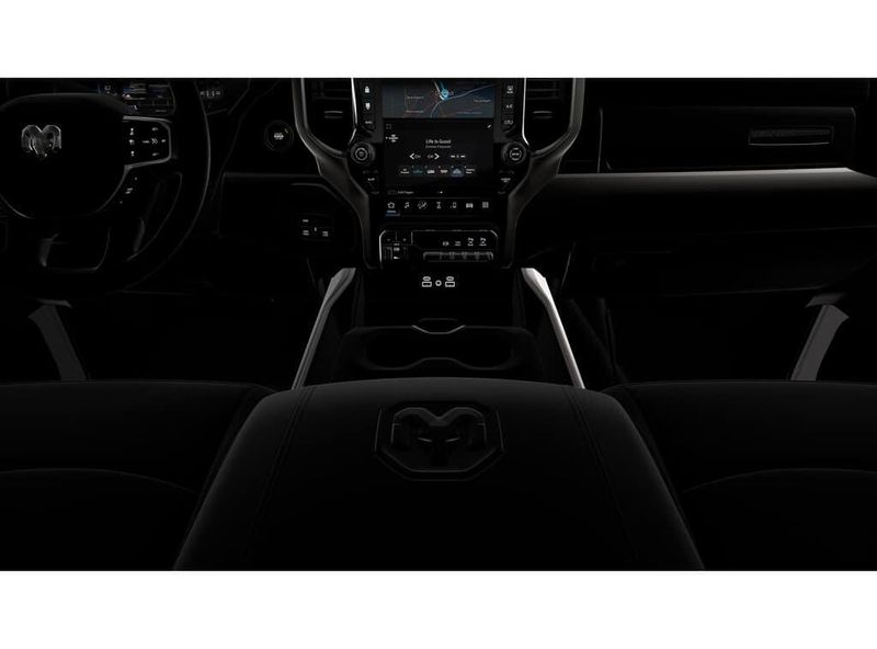 New 2026 RAM 2500 Laramie Crew Cab 4x4 8' Box