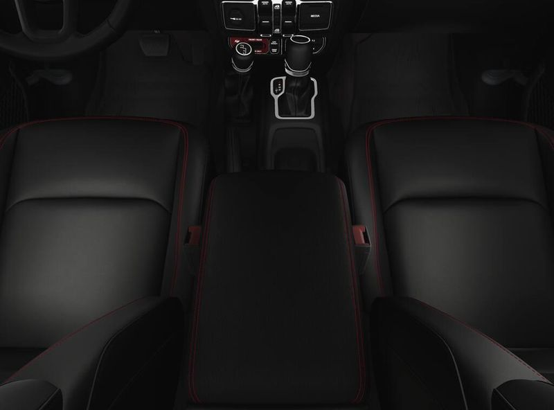 2025 Jeep Wrangler 4-DOOR RUBICON XImage 4
