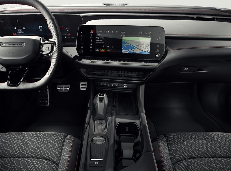 New 2027 Dodge Charger Scat Pack Plus 4-door AwdImage 6