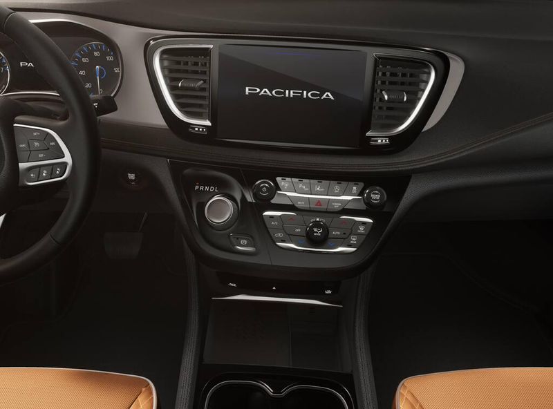 New 2026 Chrysler Pacifica Pinnacle