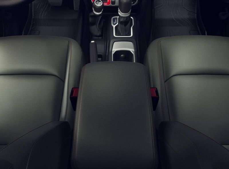 2026 Jeep Gladiator Mojave photo 4