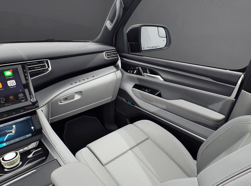 2027 Jeep Grand Wagoneer Summit Obsidian 4x4