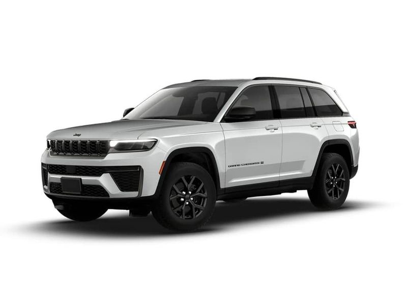New 2026 Jeep Grand Cherokee Laredo Altitude 4x2