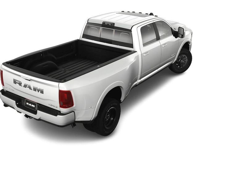 2025 RAM 3500 Limited Crew Cab 4x4 8