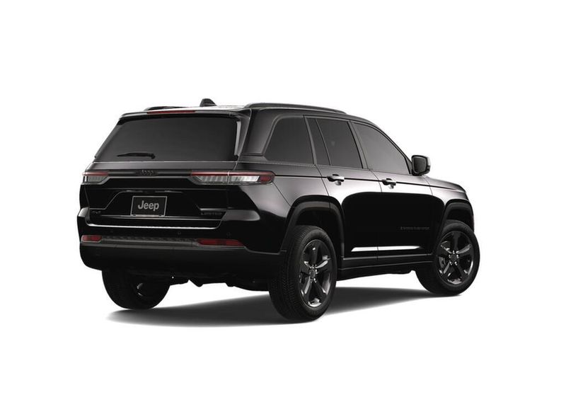 New 2025 Jeep Grand Cherokee Limited 4x4Image 2