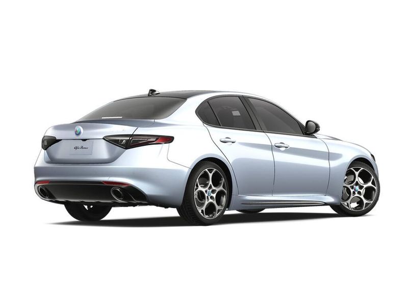 New 2025 Alfa Romeo Giulia RwdImage 2