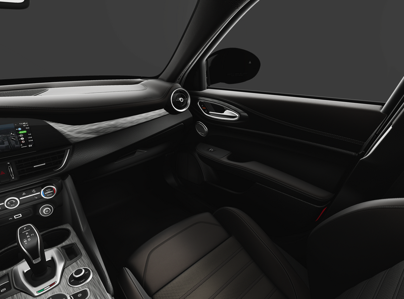 New 2025 Alfa Romeo Giulia AwdImage 7