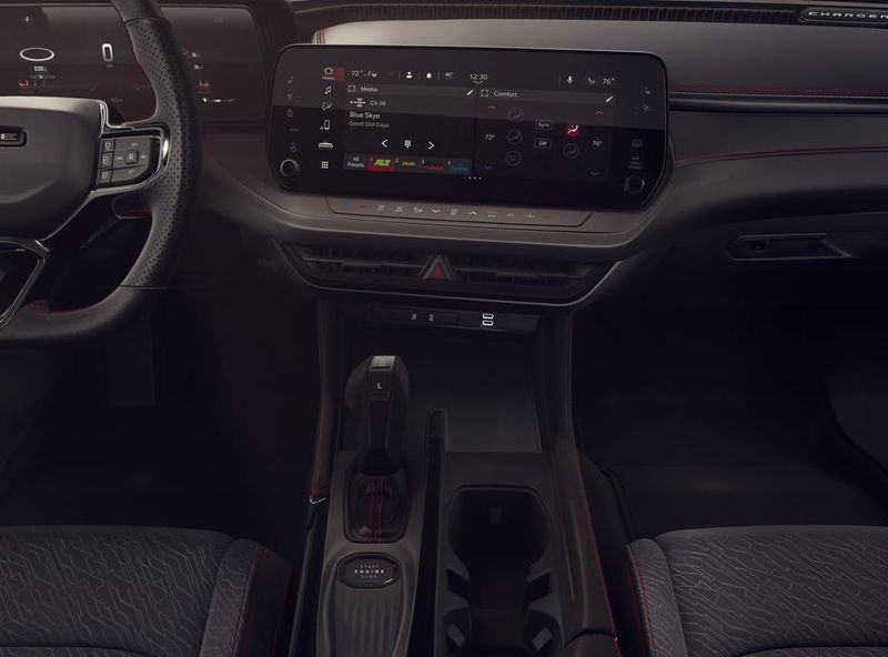 New 2026 Dodge Charger Scat Pack 2-door AwdImage 5