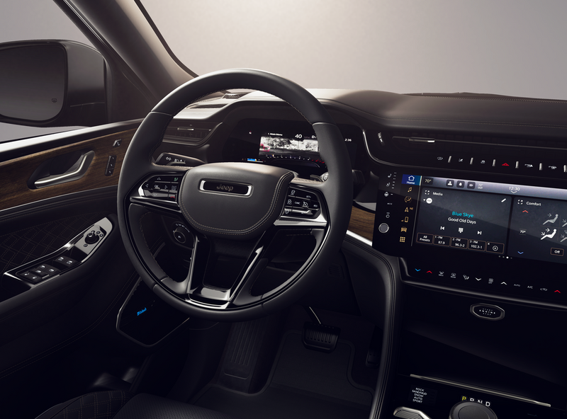 New 2026 Jeep Grand Cherokee L Summit 4x4Image 9