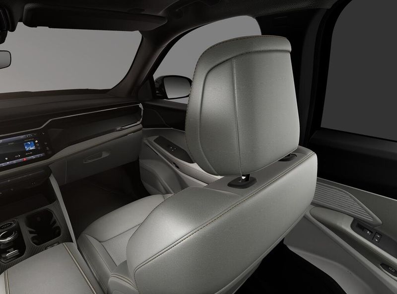 New 2026 Jeep Cherokee Limited 4x4