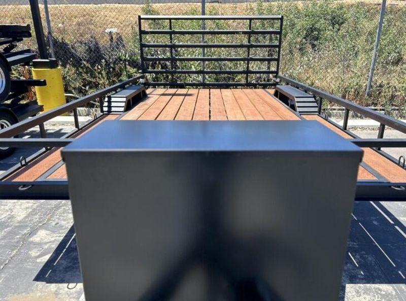 New 2025 Zieman F-816 WIDE BODY Image 11